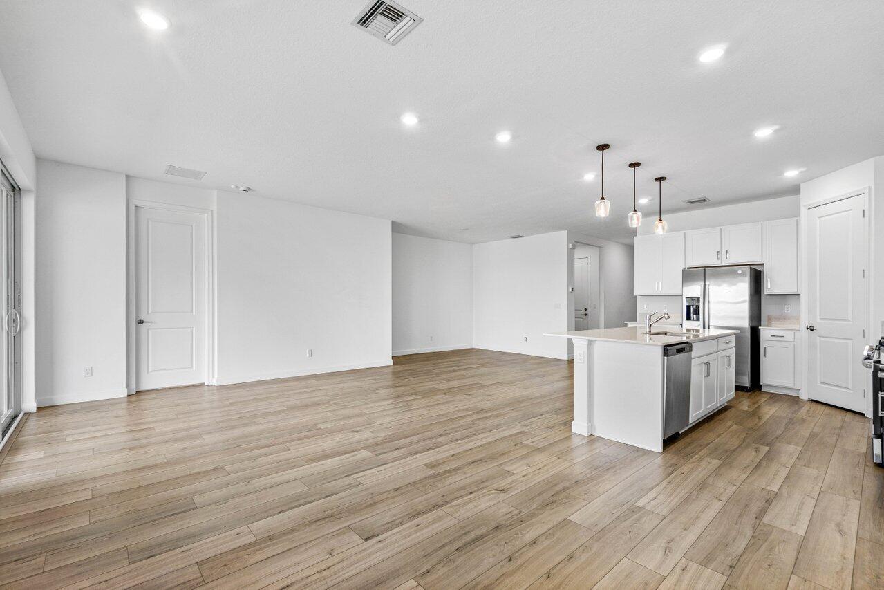 View photos, virtual tours, details... 1846 Wandering Willow Way