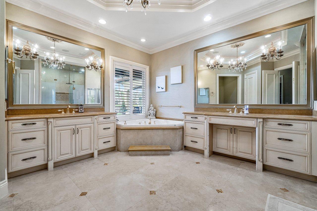 JUPITER RIVER ESTATES REVISED PLAT OF (AKA Islands - Residential