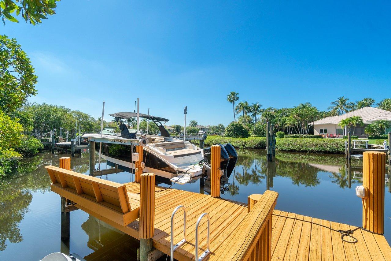 JUPITER RIVER ESTATES REVISED PLAT OF (AKA Islands - Residential