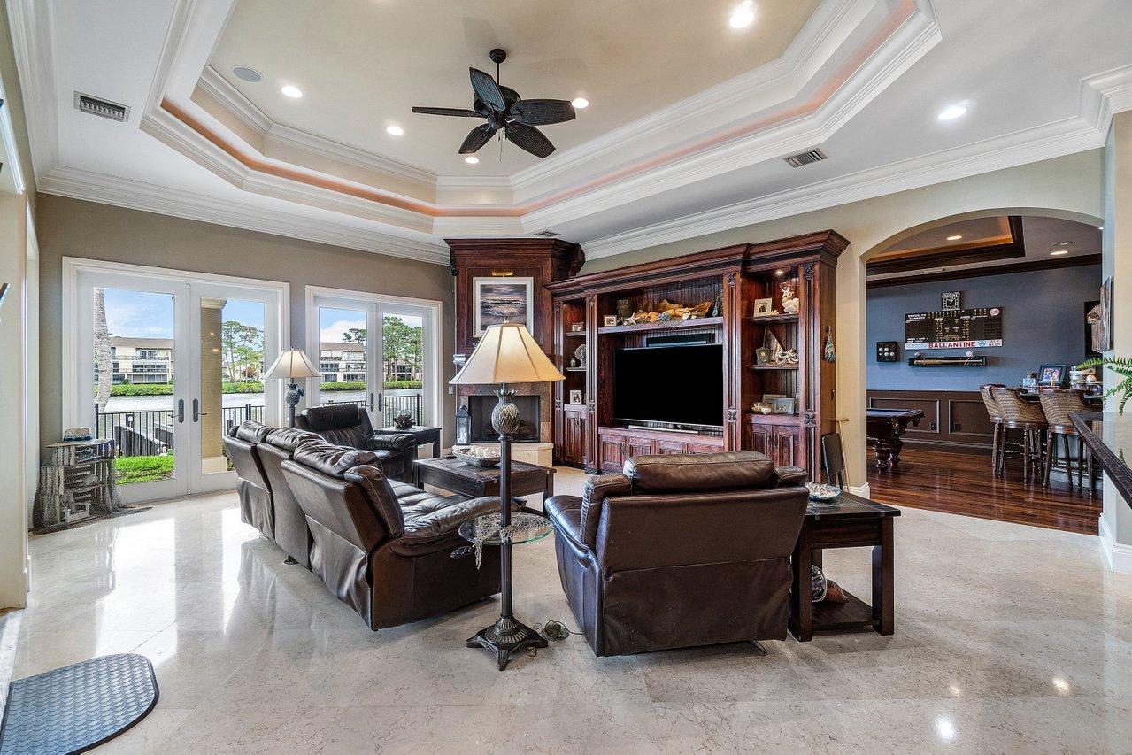 JUPITER RIVER ESTATES REVISED PLAT OF (AKA Islands - Residential