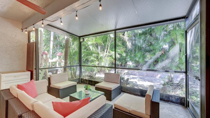 CANARY PALM CLUB - Residential