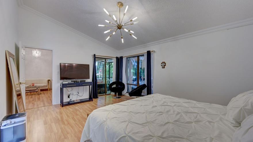 CANARY PALM CLUB - Residential