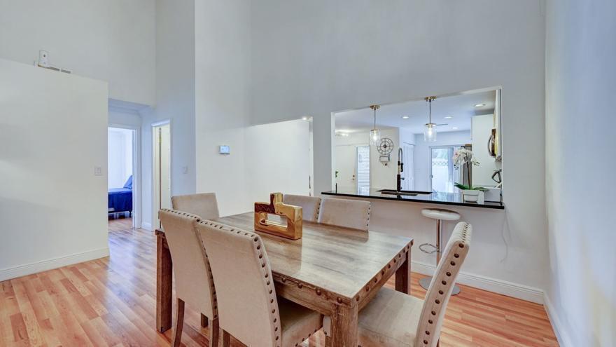 CANARY PALM CLUB - Residential
