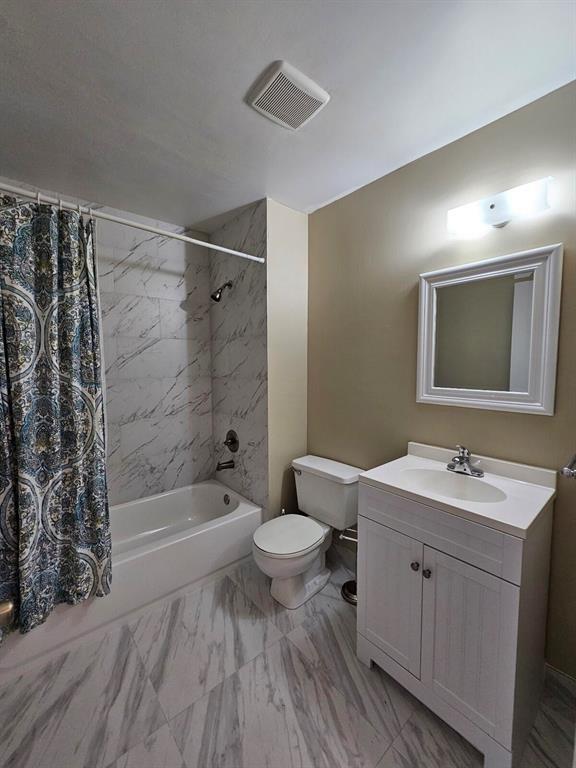 PARK AT WINDWOOD CONDO - Residential Lease