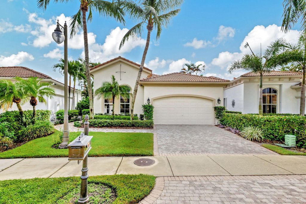 Photo of 122 Andalusia Way, Palm Beach Gardens, FL 33418 (MLS # B26009520)