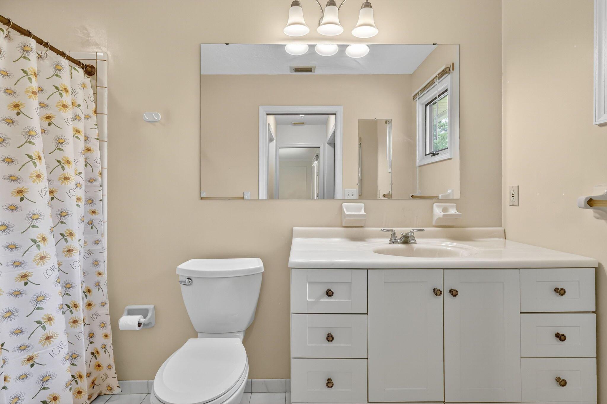 PINECREST LAKES - Residential