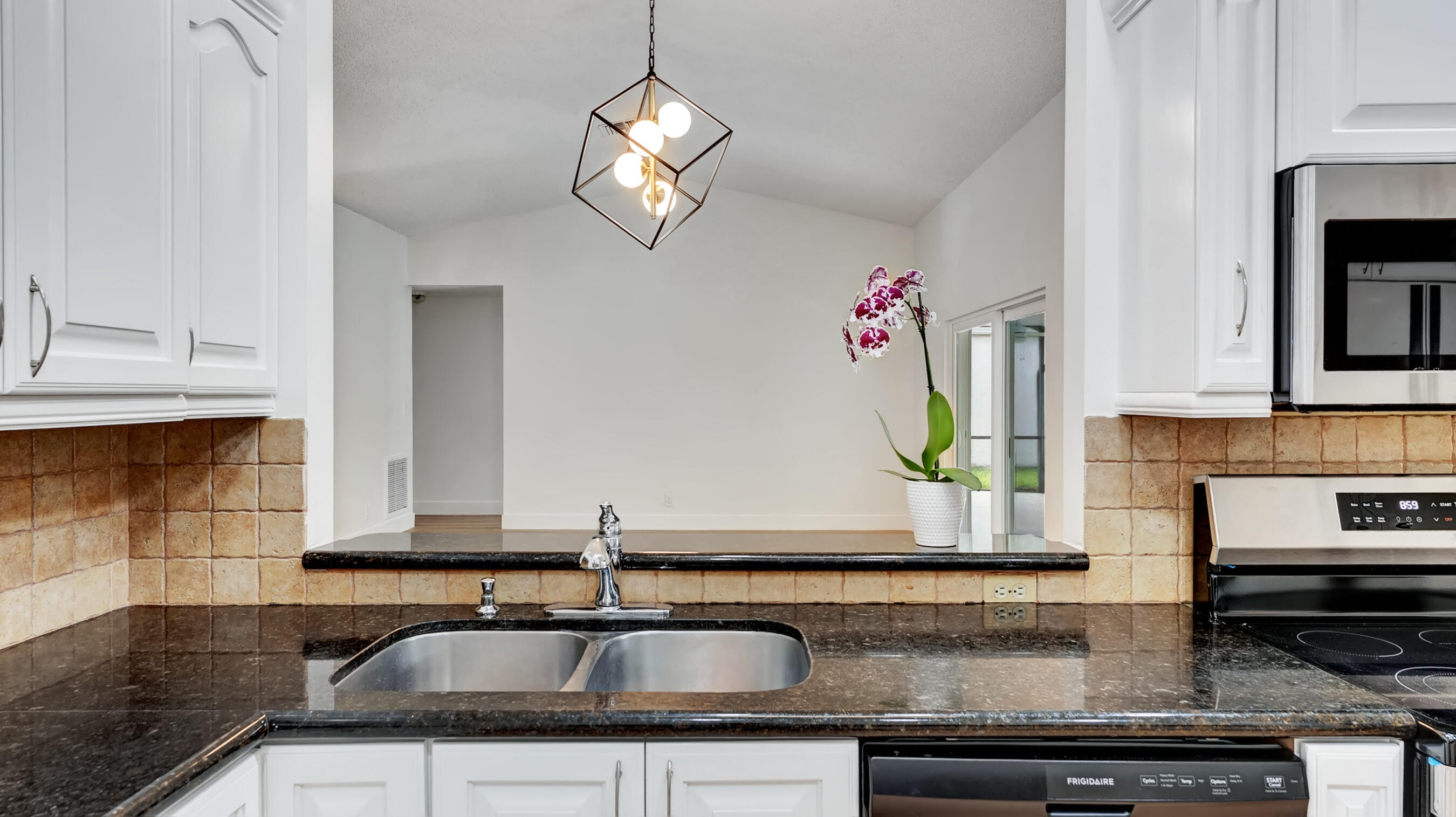 COUNTRY LANDING SEC 3 - Residential Lease