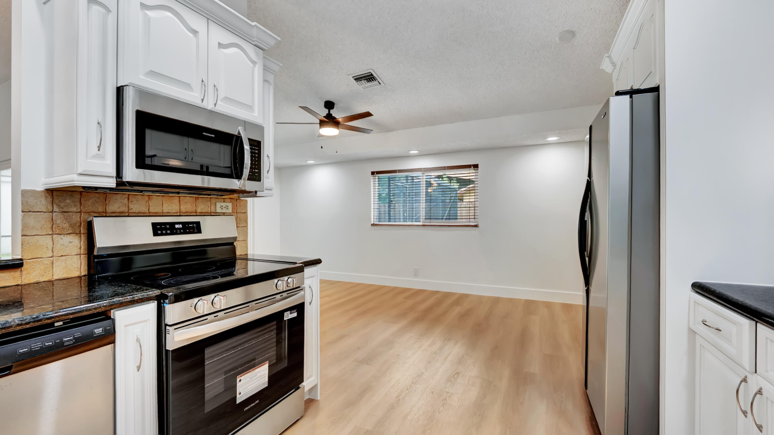 COUNTRY LANDING SEC 3 - Residential Lease