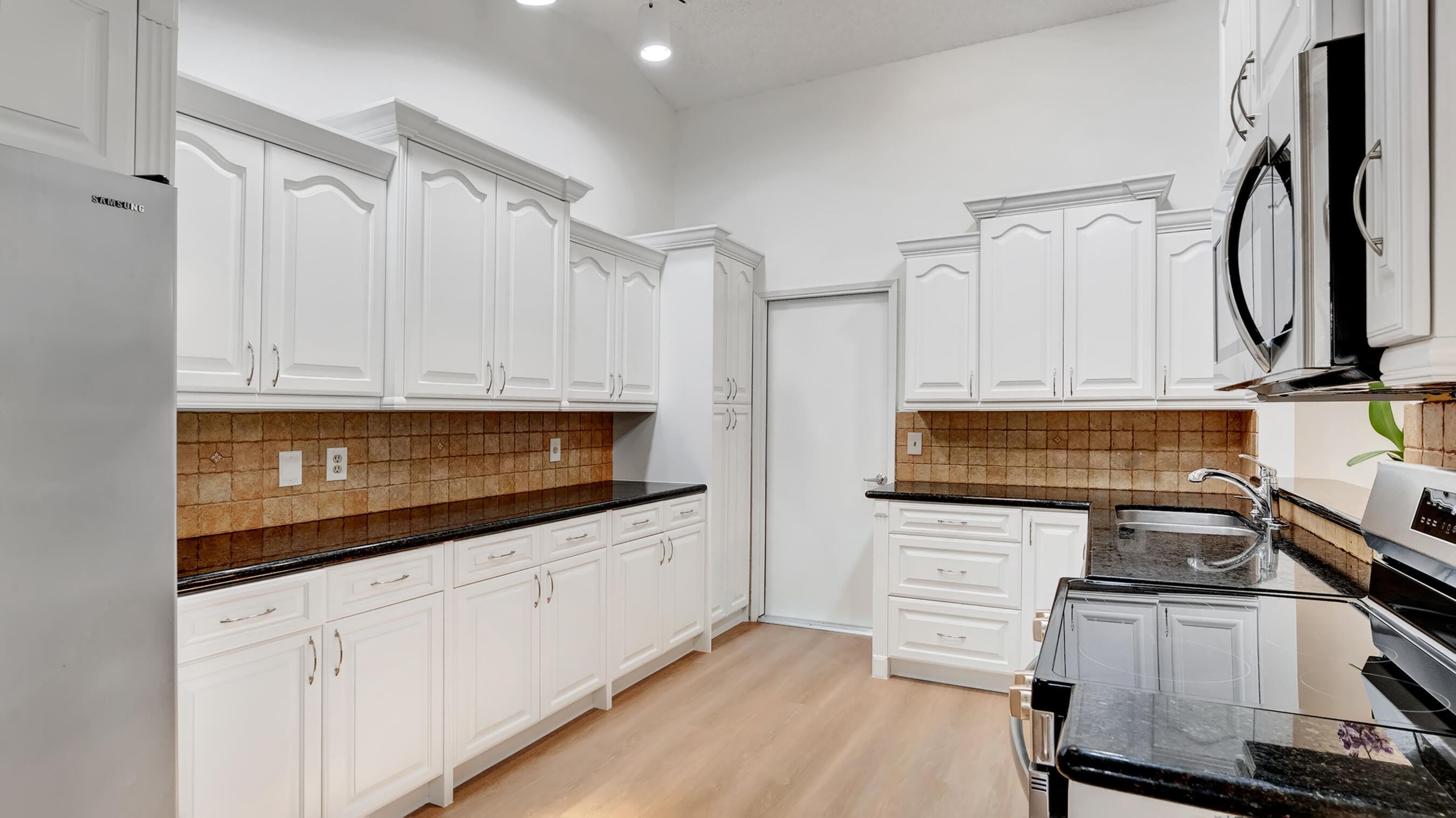 COUNTRY LANDING SEC 3 - Residential Lease