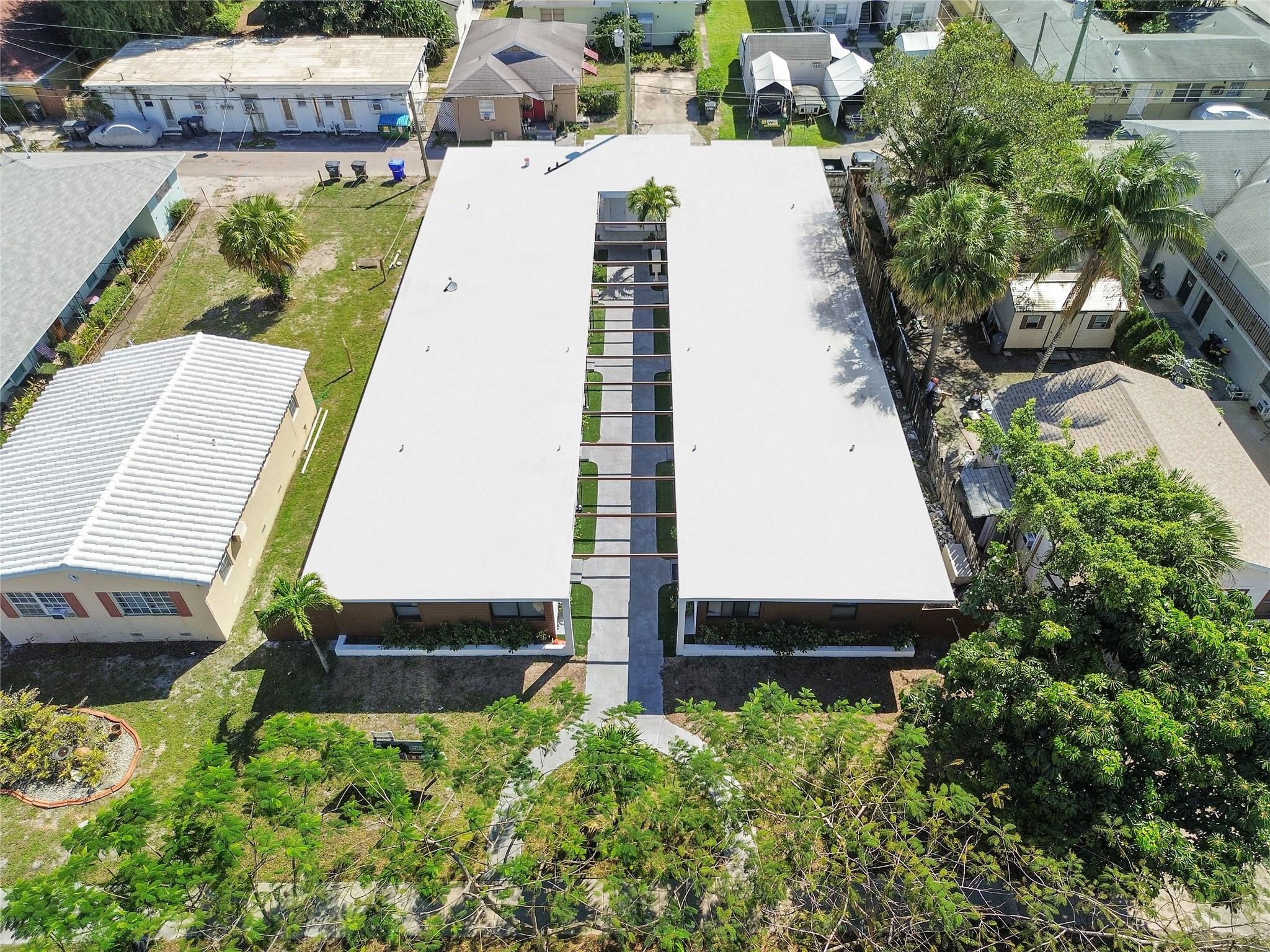 1946 Pierce St 1-11