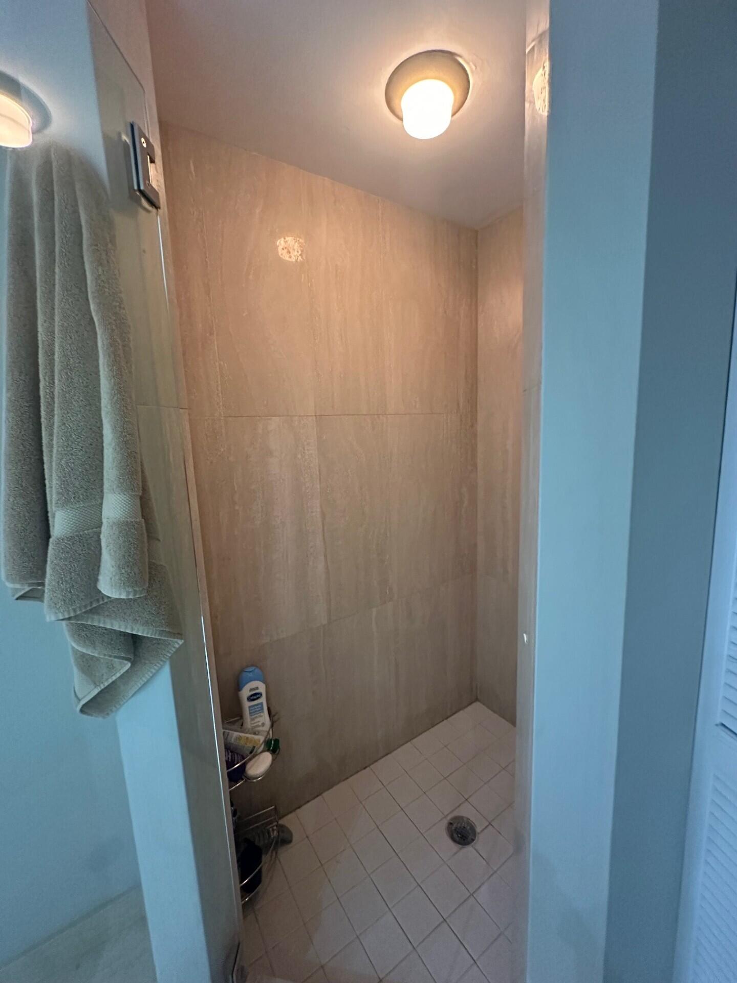 SEA RANCH CLUB OF BOCA III CONDO - Residential Lease