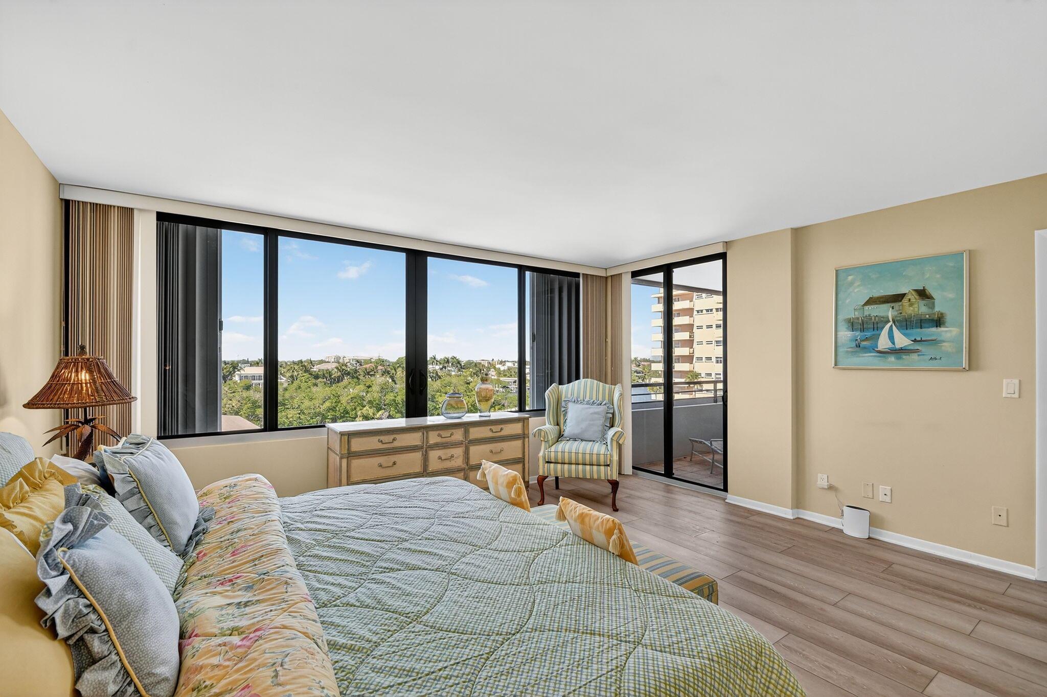 MAYFAIR HOUSE CONDO - Residential