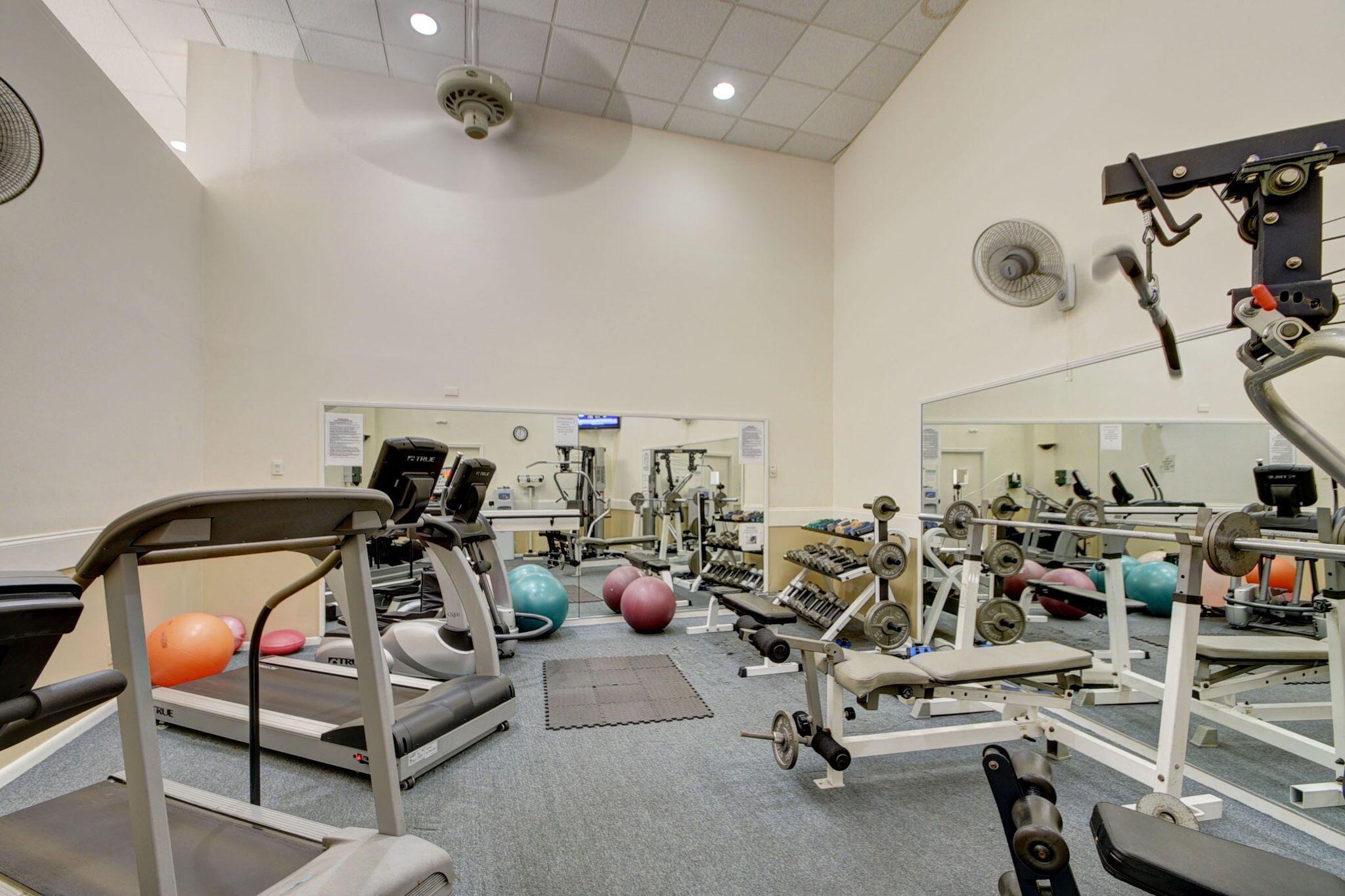 MAYFAIR HOUSE CONDO - Residential