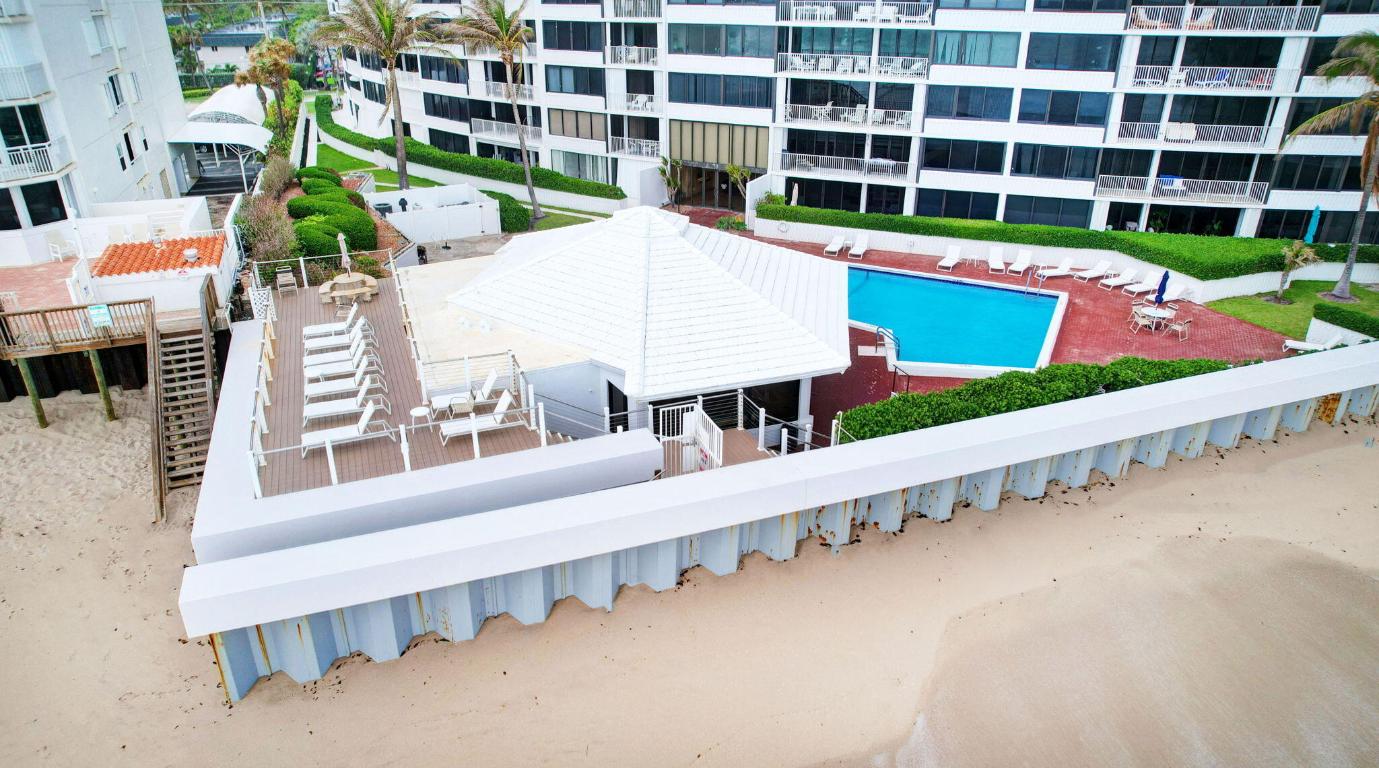 MAYFAIR HOUSE CONDO - Residential