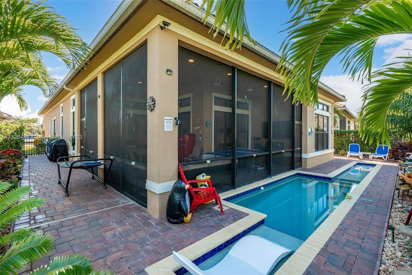 11825 Kalmar Circle N