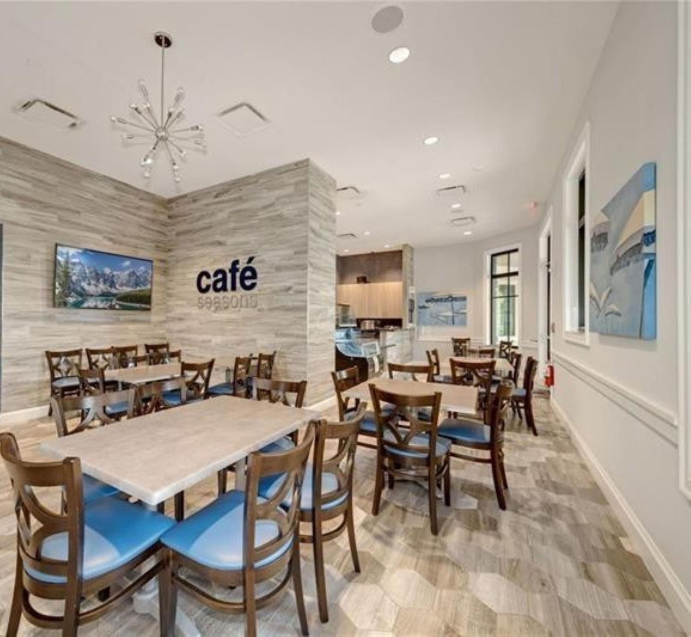 PARKLAND ROYALE - Residential