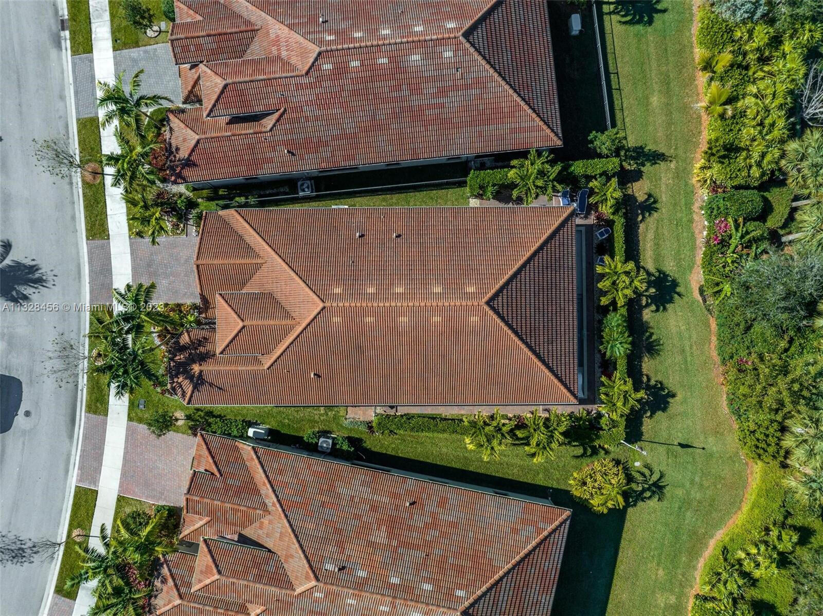 PARKLAND ROYALE - Residential