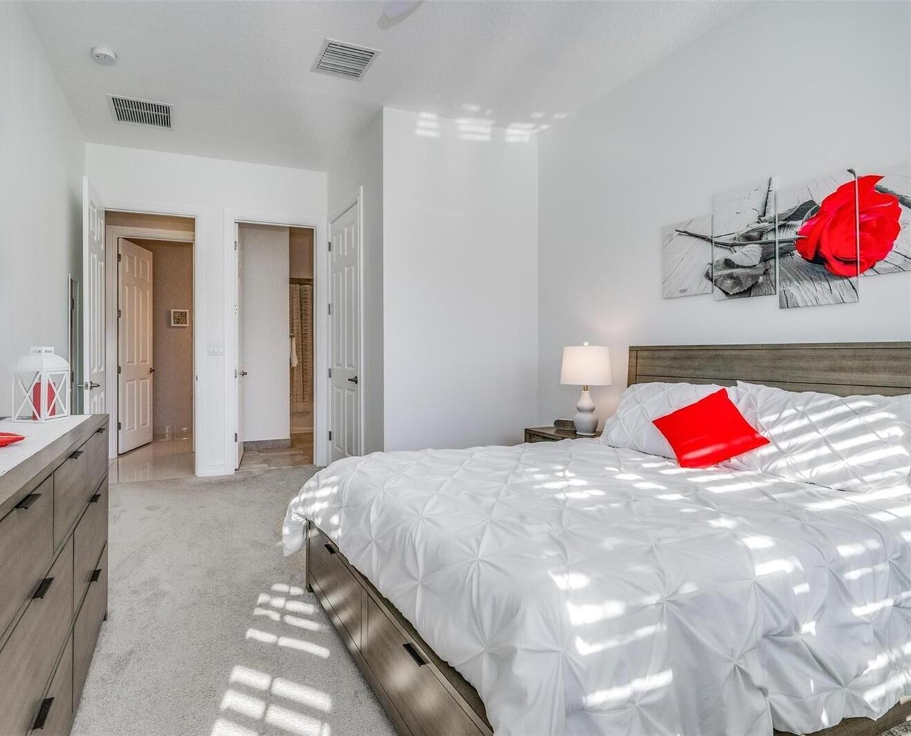 PARKLAND ROYALE - Residential