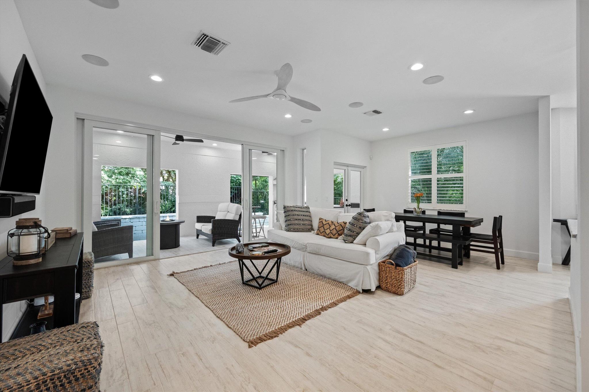 LOXAHATCHEE CLUB AT MAPLE - Residential