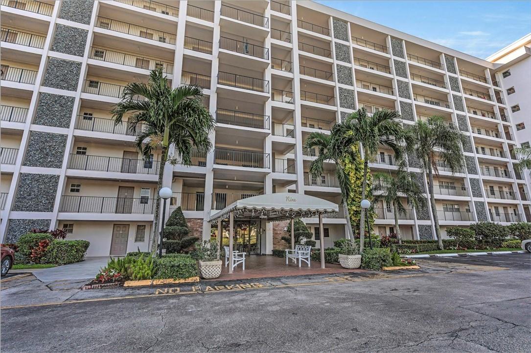 No 9 Palm-Aire Country Cl - Residential Lease