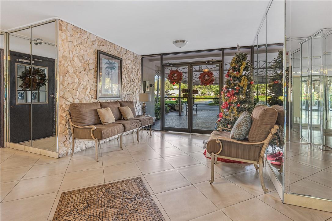 No 9 Palm-Aire Country Cl - Residential Lease