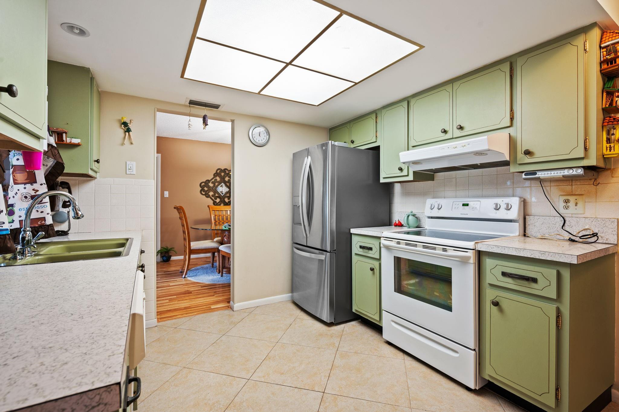 Paradise Gardens Sec 3 72 - Residential