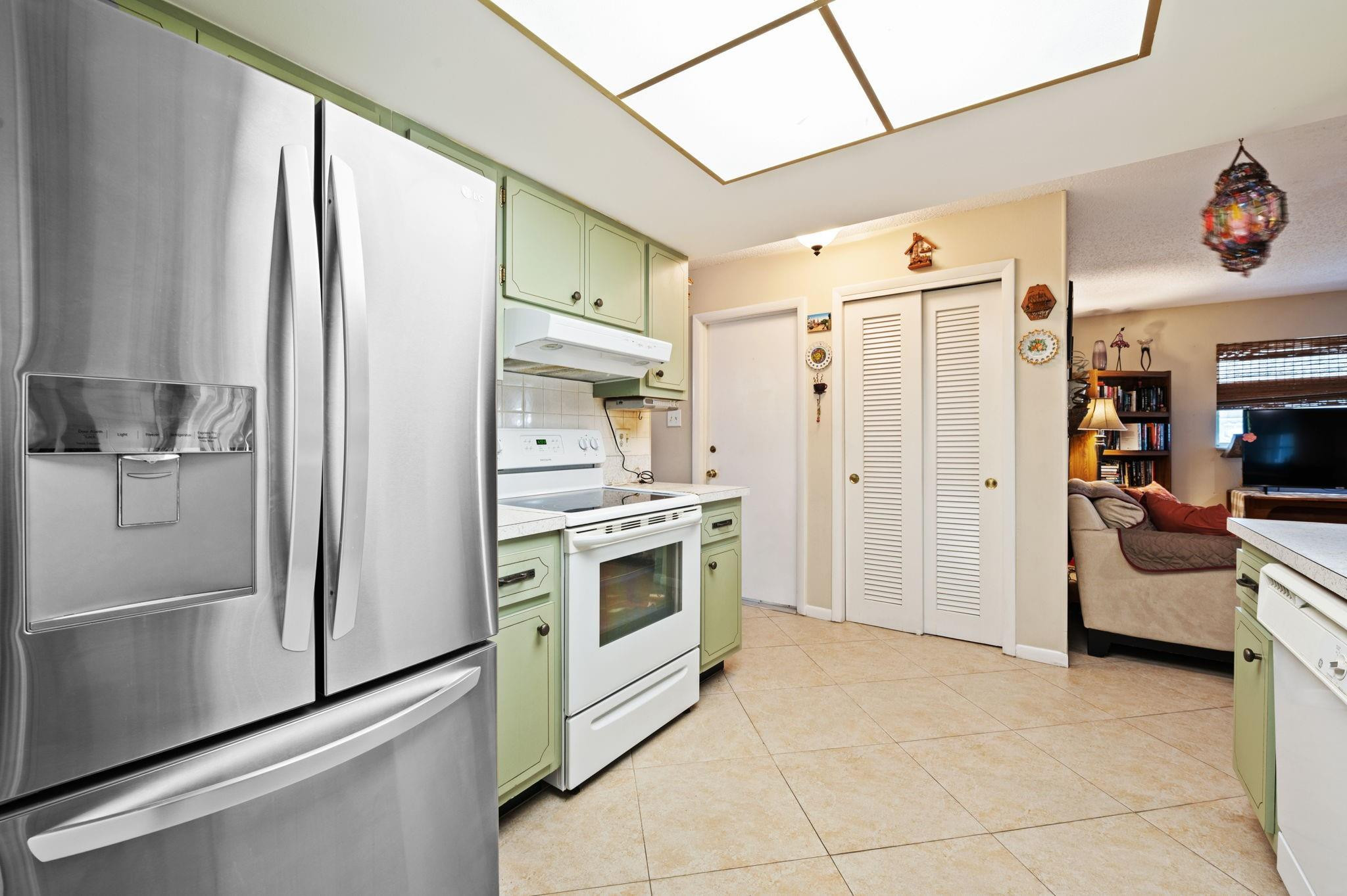 Paradise Gardens Sec 3 72 - Residential