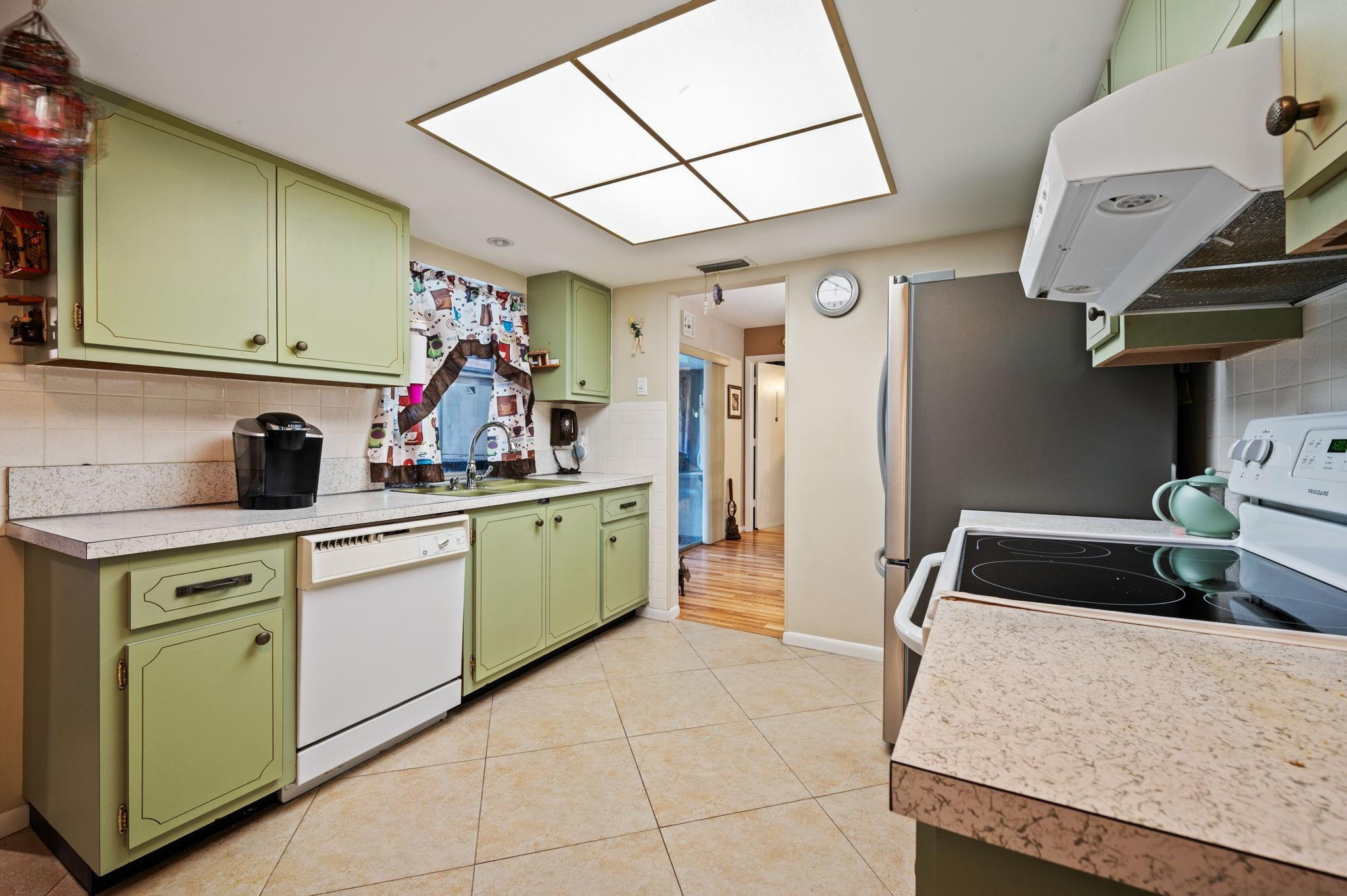 Paradise Gardens Sec 3 72 - Residential