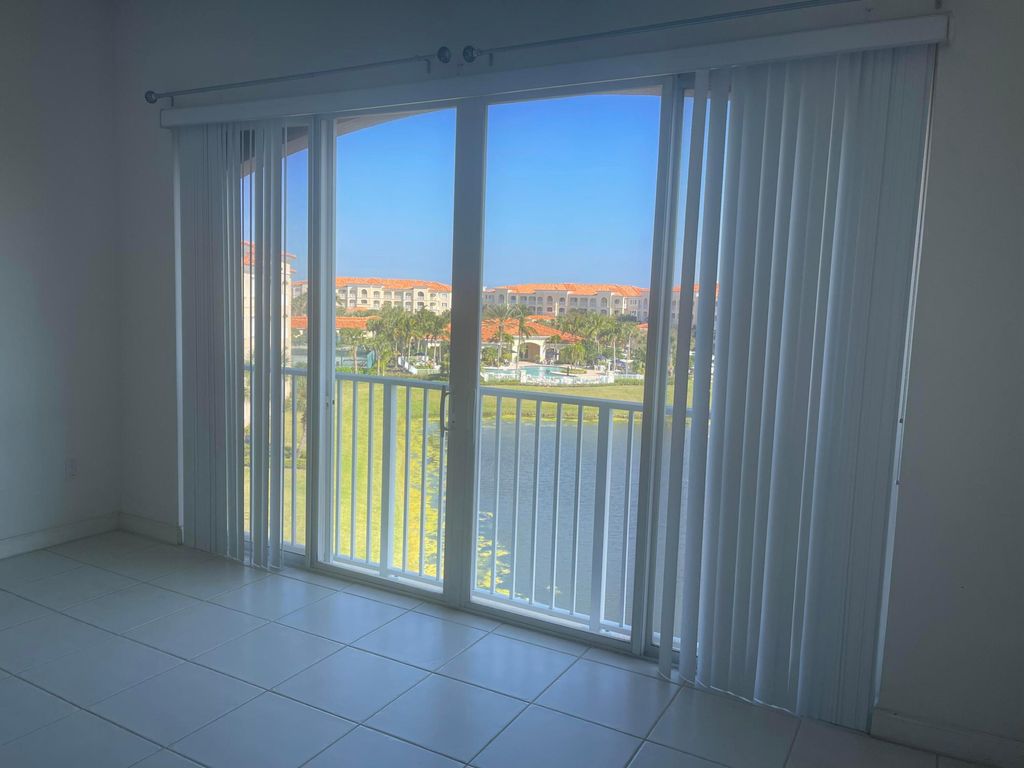 Photo of 1 E Harbour Isle Drive E #Ph01, Fort Pierce, FL 34949 (MLS # R10969390)
