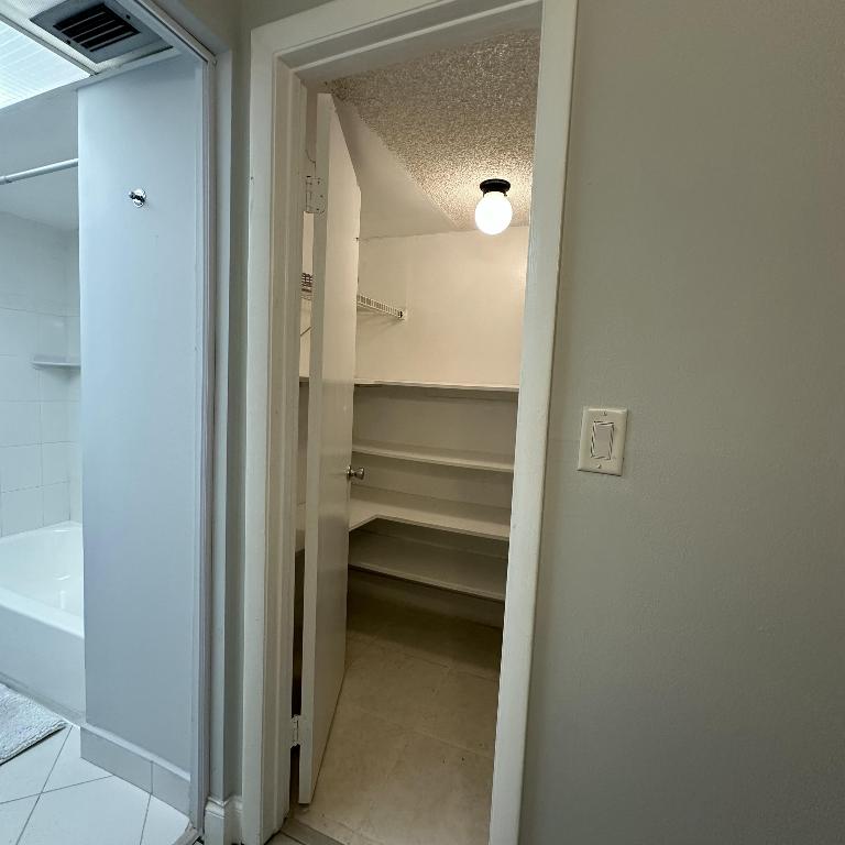 ISLE OF SANDALFOOT CONDO - Residential Lease