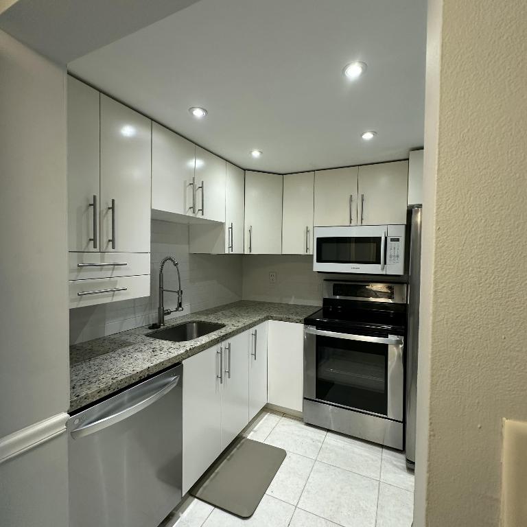 ISLE OF SANDALFOOT CONDO - Residential Lease