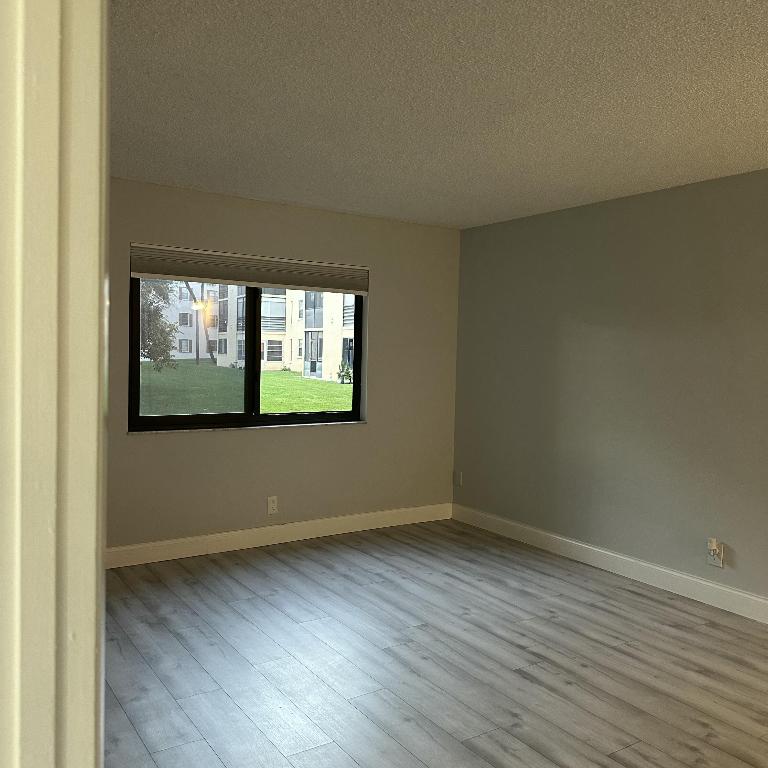 ISLE OF SANDALFOOT CONDO - Residential Lease