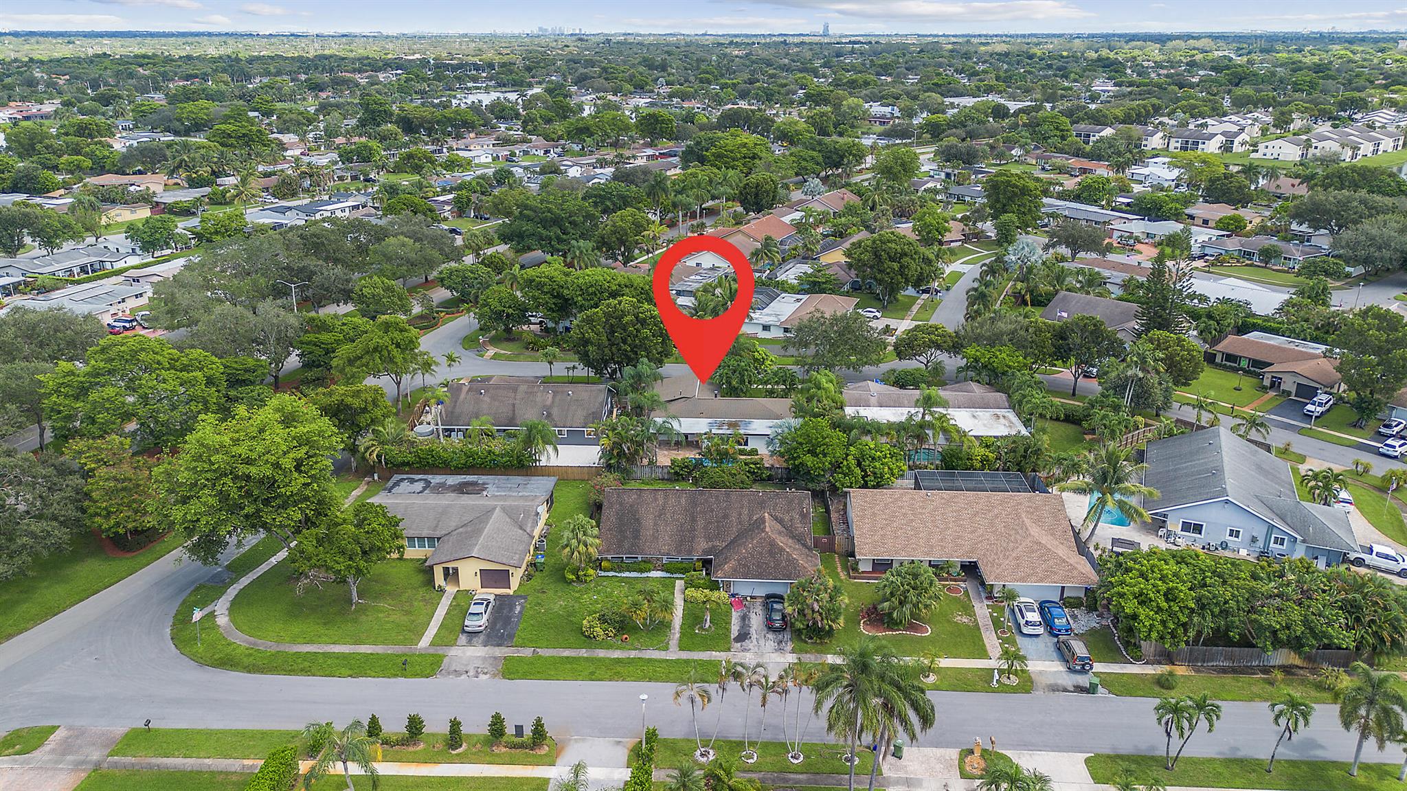 PEMBROKE LAKES SEC 6 - Residential