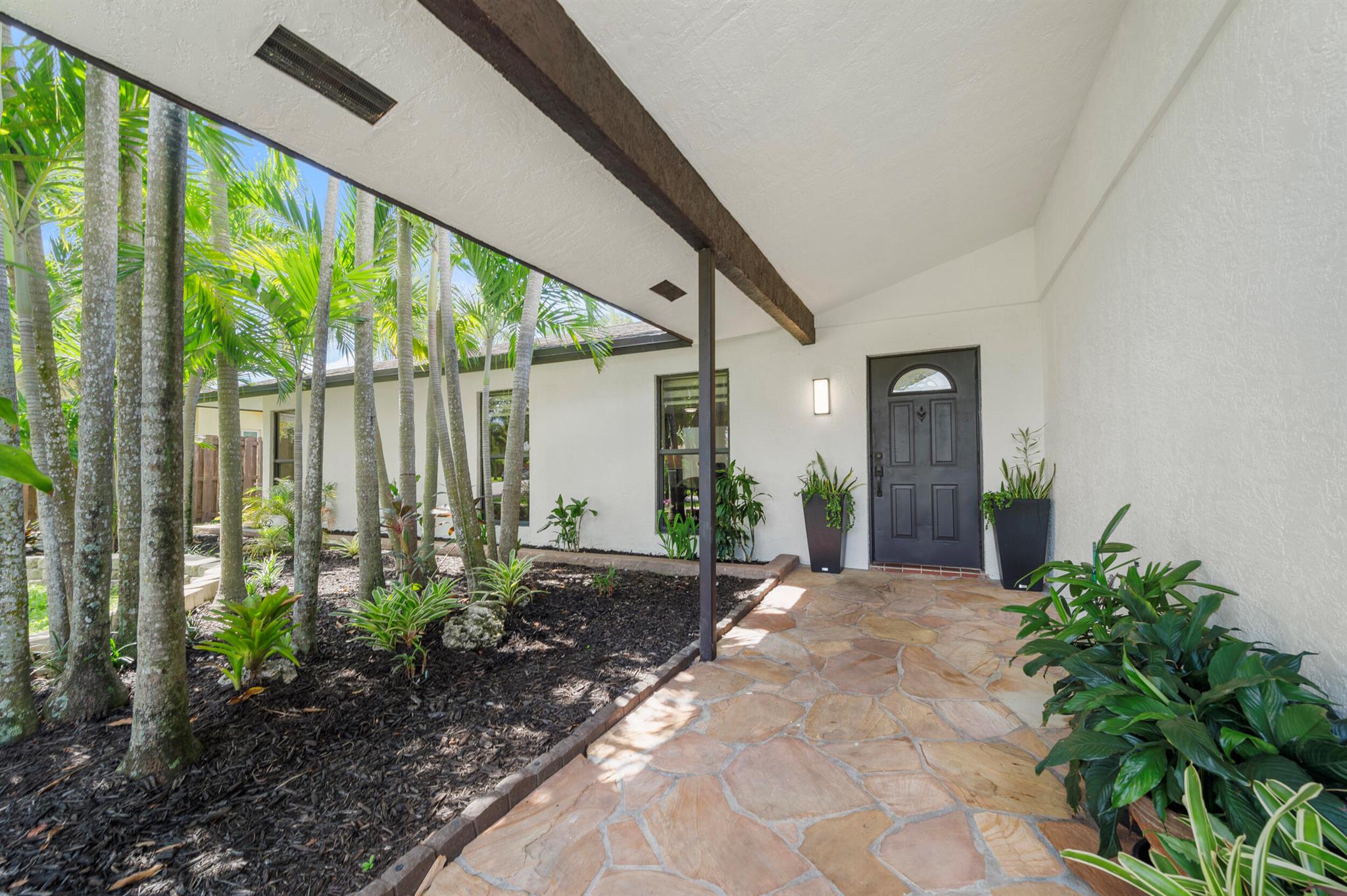 PEMBROKE LAKES SEC 6 - Residential