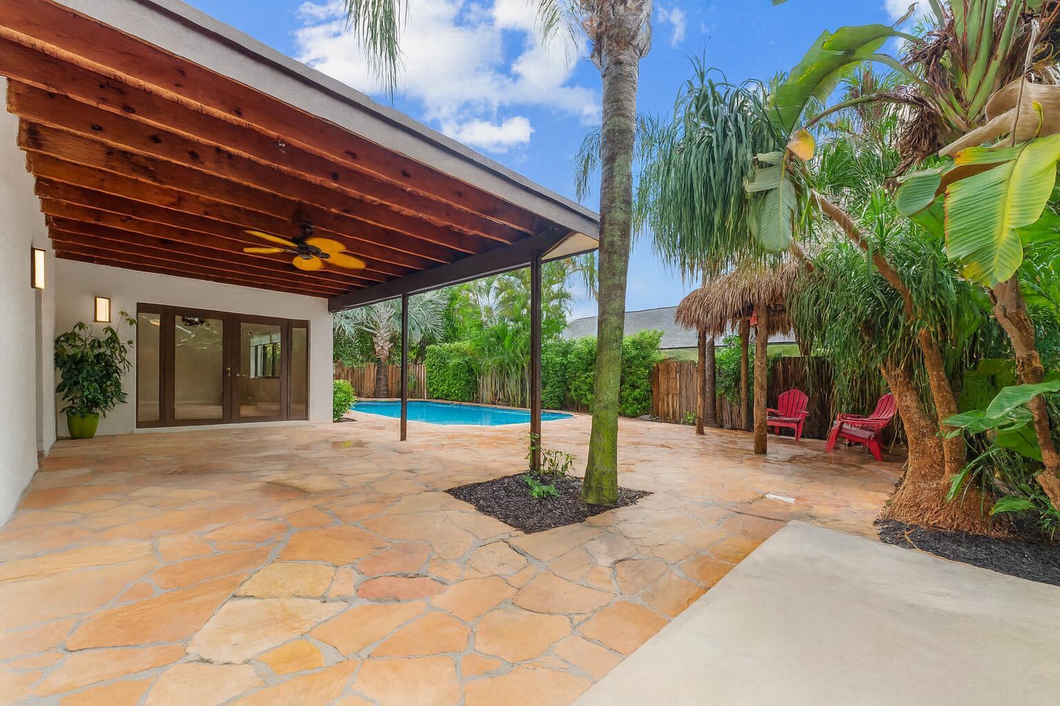 PEMBROKE LAKES SEC 6 - Residential