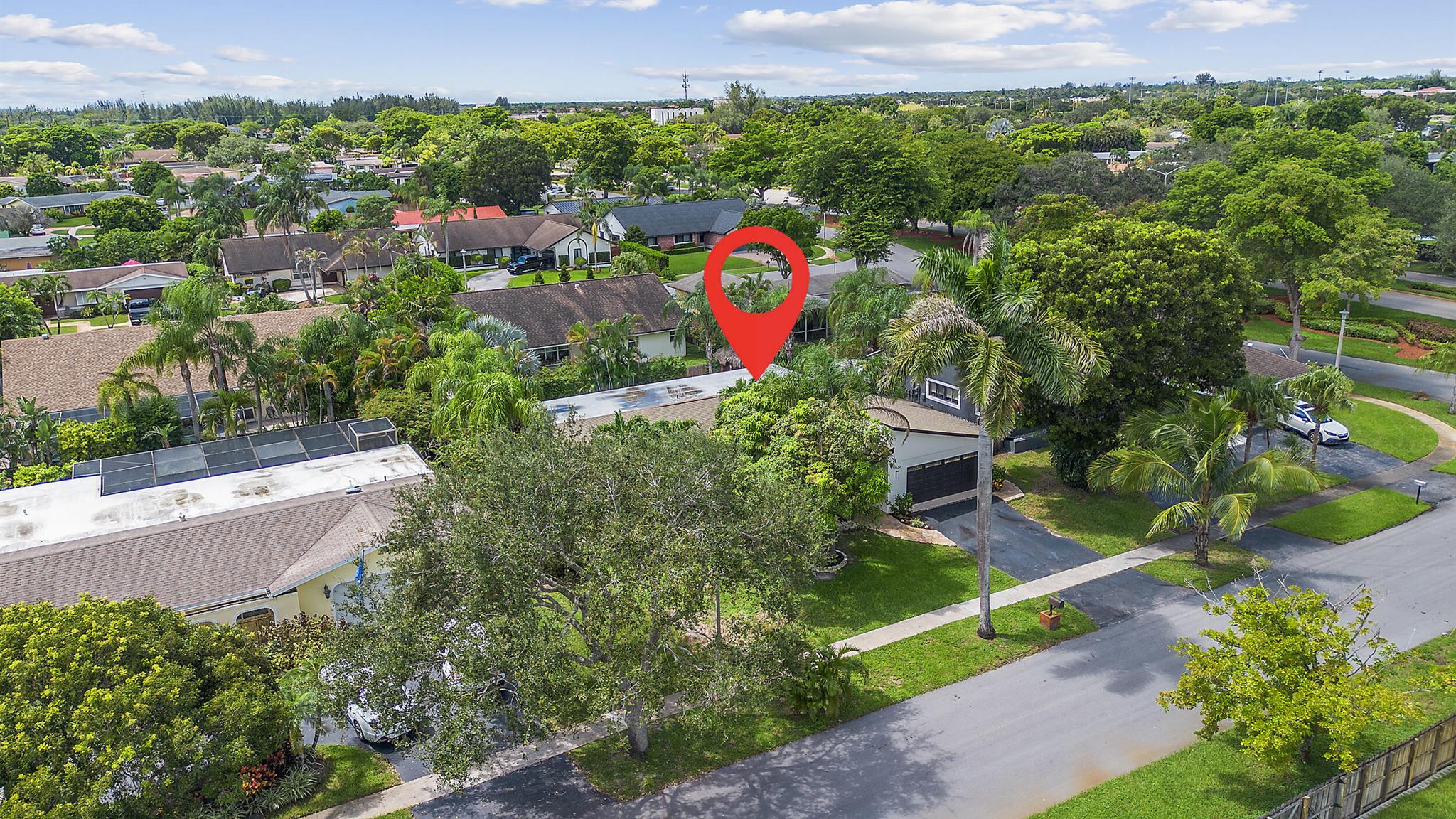 PEMBROKE LAKES SEC 6 - Residential