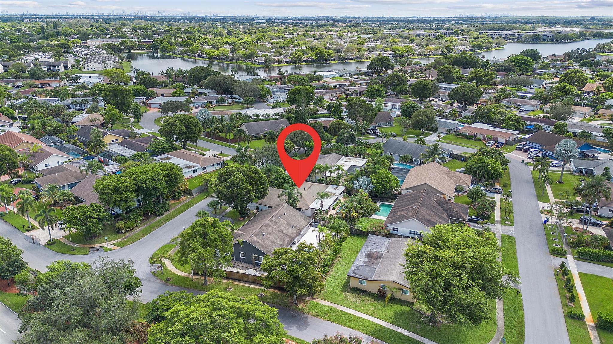 PEMBROKE LAKES SEC 6 - Residential