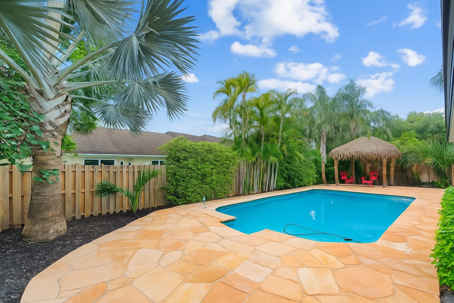 PEMBROKE LAKES SEC 6 - Residential