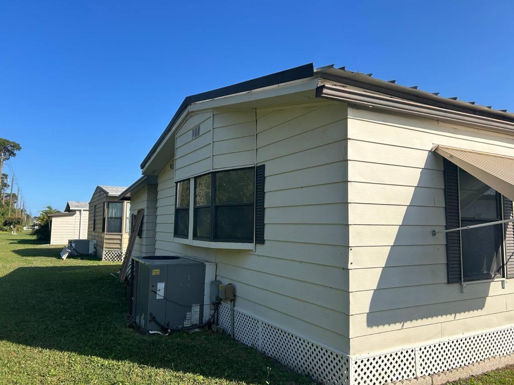 Photo of 5 La Puerta Del Norte, Fort Pierce, FL 34951 (MLS # R11082412)