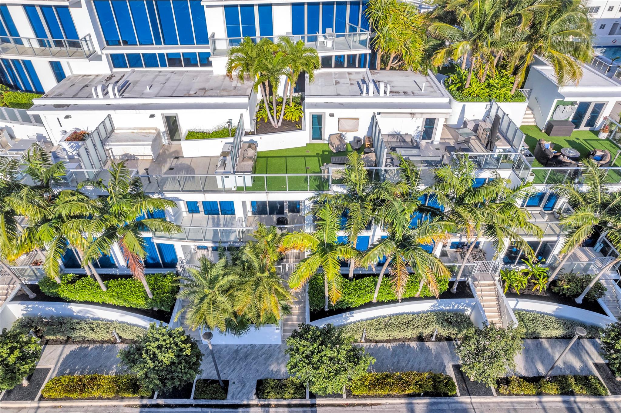 701 N Fort Lauderdale Beach Blvd TH4