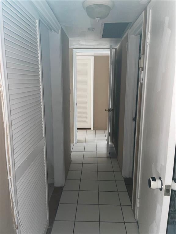 LAKES OF INVERRARY CONDO - Residential