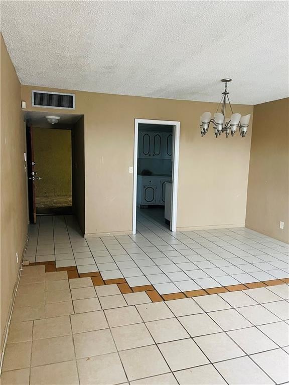 LAKES OF INVERRARY CONDO - Residential