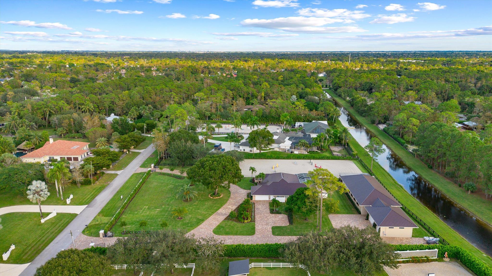 PADDOCK PARK 2 OF WELLING - Residential