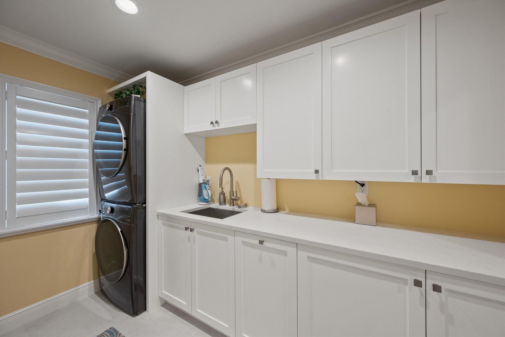 PADDOCK PARK 2 OF WELLING - Residential