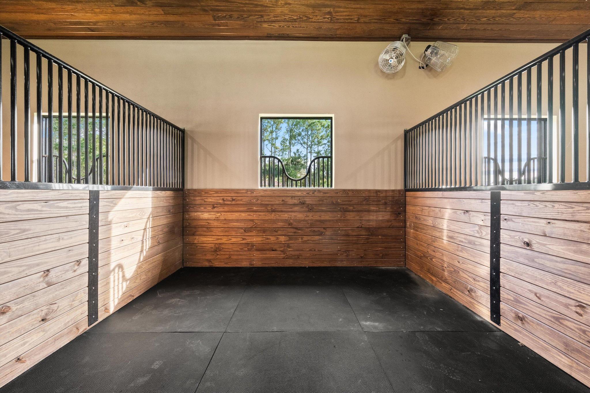 PADDOCK PARK 2 OF WELLING - Residential