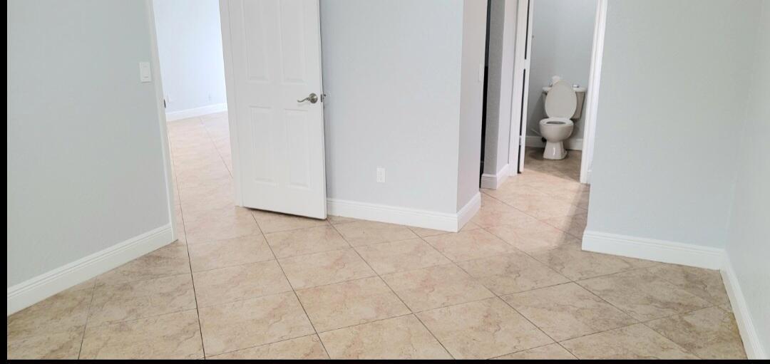 VILLAS OF WINDMILL POINT - Residential Lease