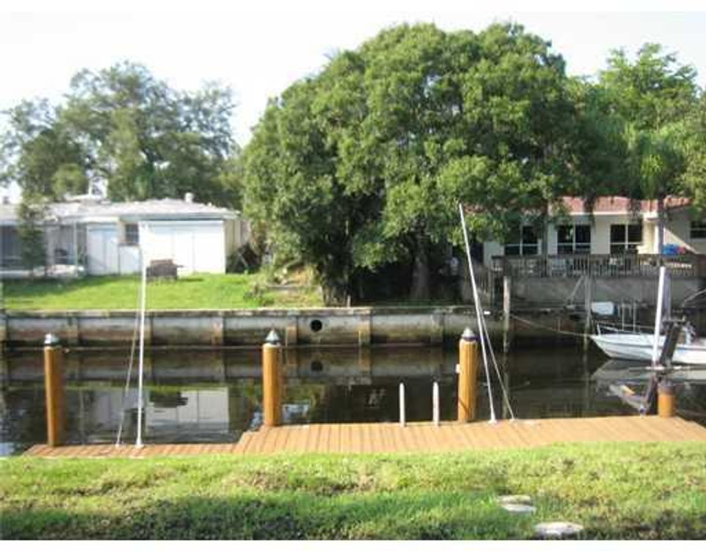 Photo of 712 W Palmetto Park Road, Boca Raton, FL 33486 (MLS # R11095631)