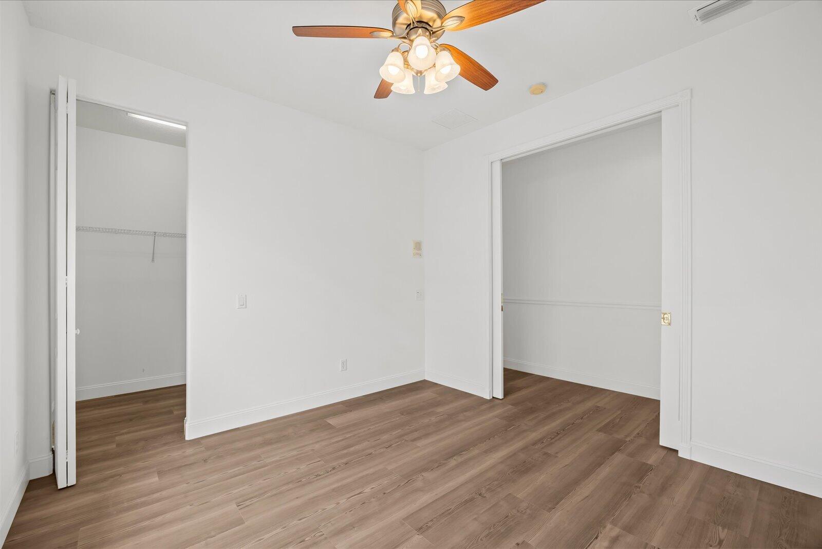 VALENCIA SHORES 1 - Residential