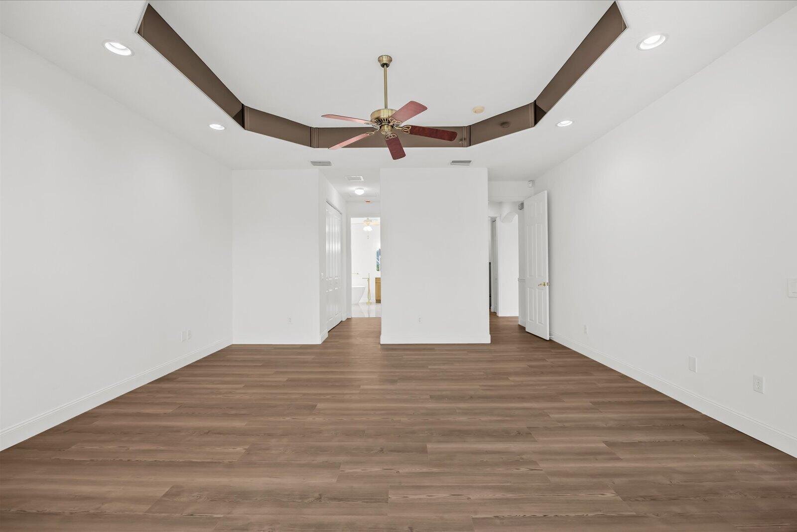 VALENCIA SHORES 1 - Residential