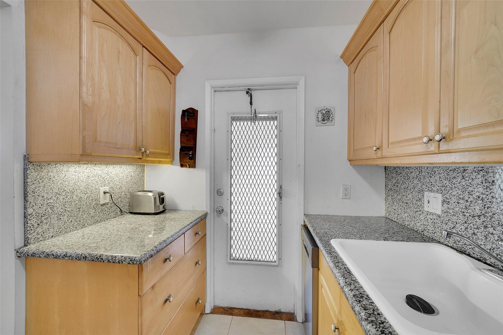 Lighthouse Point Gardens - Residential